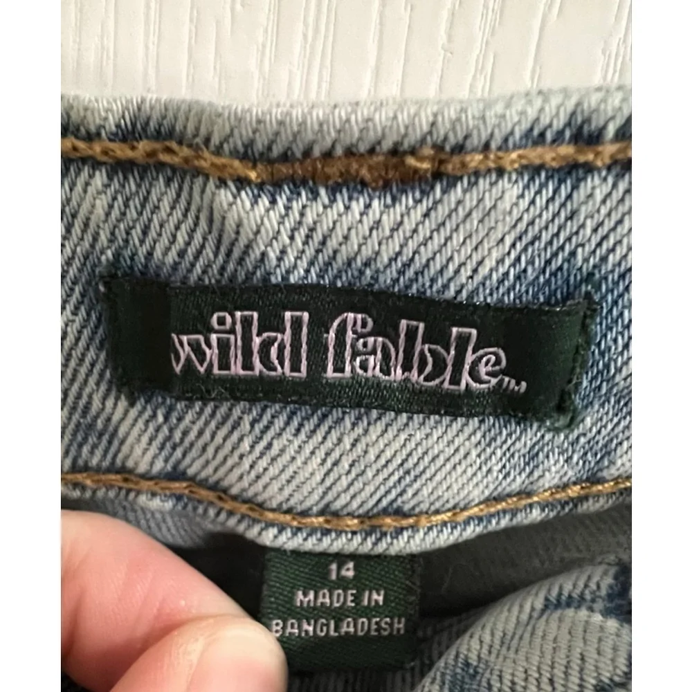 Wild Fable Light Wash High Rise Slim Straight Leg Distressed Denim Jeans